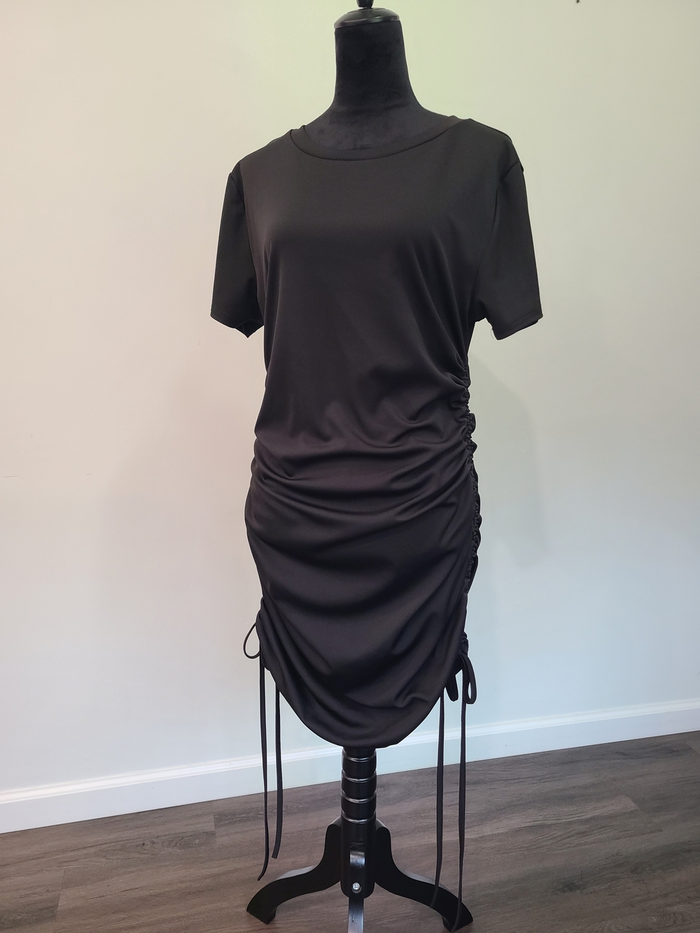 SHEIN Black Short-Sleeve Ruched Side-Tie Dress